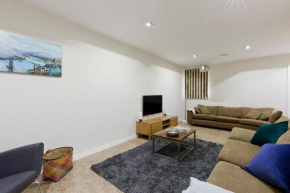Modern Town house in Barnes, West London